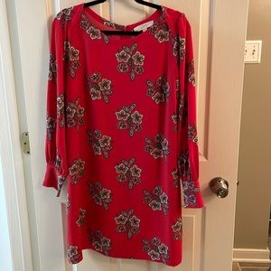 Beautiful Loft dress worn once for a Christmas party. Zips up the back. EUC
